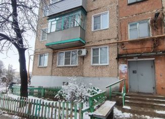 Продам 2-комнатную квартиру, 44 м2, Камышин, 3-й микрорайон, 9