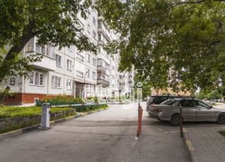 Продам четырехкомнатную квартиру, 80 м2, Новосибирск, улица Селезнёва, 32, метро Маршала Покрышкина