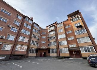 Продам 3-ком. квартиру, 114 м2, Северная Осетия, улица Коблова, 1к3