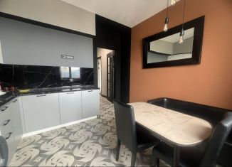 Продажа 2-комнатной квартиры, 73 м2, Махачкала, улица Времена Года, 15