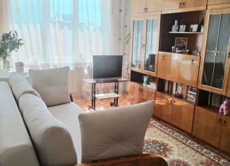 Продается трехкомнатная квартира, 59.8 м2, Выкса, Центральный микрорайон, 18