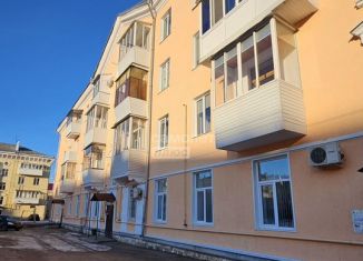 Продажа 3-ком. квартиры, 70 м2, Октябрьский, улица Свердлова, 14