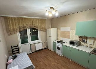 Продам 1-ком. квартиру, 42 м2, Ростов-на-Дону, Первомайский район, улица Тимофеева, 13/1