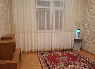 Сдам 1-комнатную квартиру, 50 м2, Дагестан, улица Барият Мурадовой, 45