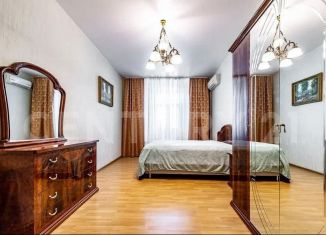 Продается трехкомнатная квартира, 100 м2, Санкт-Петербург, улица Комсомола, 16