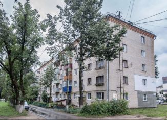 Продаю 2-ком. квартиру, 42.6 м2, Белоусово, улица Гурьянова, 19