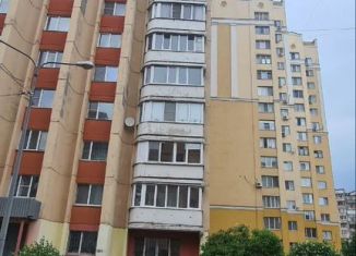 Продажа 3-ком. квартиры, 69 м2, Белгород, улица Чапаева, 11, Западный округ