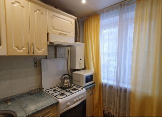 Продается трехкомнатная квартира, 60 м2, Елец, улица Королёва, 9