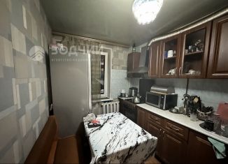 Продается 2-ком. квартира, 46 м2, Чебоксары, улица Юрия Гагарина, 49