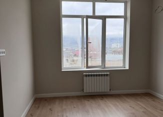 Продается 2-ком. квартира, 43 м2, Махачкала, улица Хаджи Булача, 24