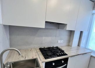 Продается 2-ком. квартира, 42 м2, Валуйки, улица Степана Разина, 4