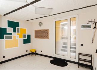 Продам помещение свободного назначения, 18.1 м2, Санкт-Петербург, Большой проспект Васильевского острова, 19, муниципальный округ № 7