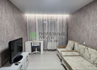 Сдается 1-комнатная квартира, 40 м2, Ижевск, улица Холмогорова, 83