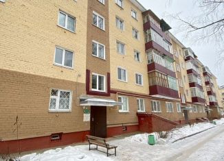 Продам 3-комнатную квартиру, 61.5 м2, Зеленодольск, улица Татарстан, 34