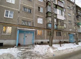 Продам 2-ком. квартиру, 43 м2, Екатеринбург, Посадская улица, 77, метро Площадь 1905 года