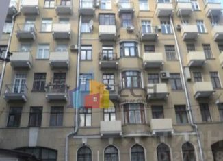 Продам 2-ком. квартиру, 40 м2, Москва, Козицкий переулок, 1А, метро Пушкинская