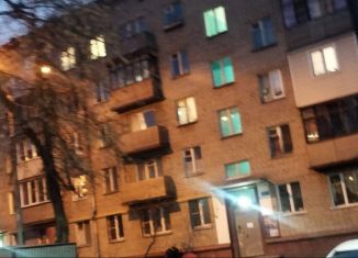 Сдаю в аренду 3-комнатную квартиру, 50 м2, Москва, улица Верхние Поля, 5к1, район Люблино