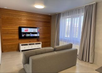 Сдается 2-комнатная квартира, 60 м2, Крымск, Кузбасская улица, 2