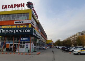 Сдаю торговую площадь, 42 м2, Екатеринбург, метро Геологическая, Сибирский тракт, 8Б