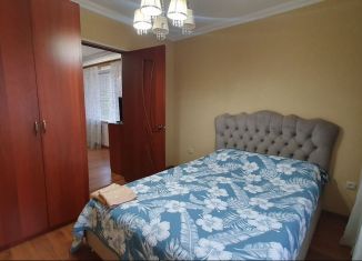 Сдам 2-ком. квартиру, 50 м2, Владикавказ, улица Коцоева, 79