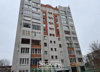 Продам 2-ком. квартиру, 61.8 м2, Курск, улица Овечкина, 14