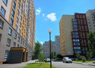 Продается 3-ком. квартира, 109 м2, Оренбург, улица Неплюева, 4