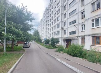 Продаю 3-комнатную квартиру, 64.7 м2, Казань, улица Айдарова, 18