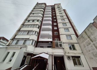 Продаю 1-ком. квартиру, 37 м2, Череповец, Первомайская улица, 60