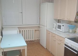 Сдам 2-ком. квартиру, 54 м2, Зеленогорск, улица Ленина, 4