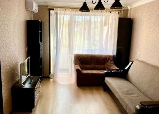 Продам 1-ком. квартиру, 30 м2, Каменск-Шахтинский, Железнодорожный переулок, 52А