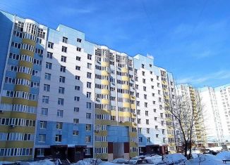 Продаю 2-ком. квартиру, 62.2 м2, Оренбург, Салмышская улица, 70/1