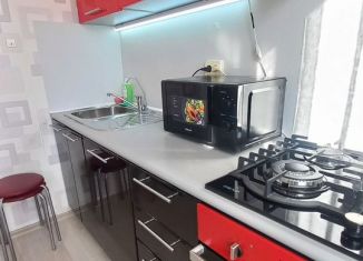 Сдается в аренду двухкомнатная квартира, 55 м2, Кстово, проспект Капитана Рачкова, 18А