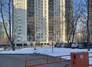 Продажа двухкомнатной квартиры, 61 м2, Москва, метро Пионерская, Кастанаевская улица, 50к1