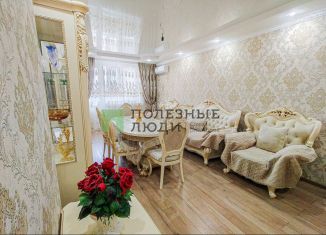 Продаю трехкомнатную квартиру, 106 м2, Самара, улица Петра Алабина, 2