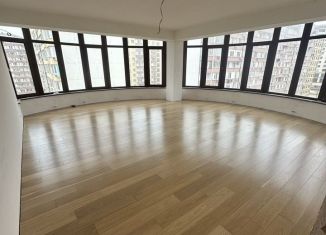 Продам трехкомнатную квартиру, 140 м2, Каспийск, улица Ленина, 59А