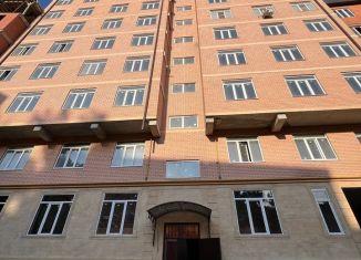 Продам 2-ком. квартиру, 80.9 м2, Каспийск, площадь имени Ленина