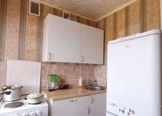 Продам 2-ком. квартиру, 44 м2, Новосибирская область, Микрорайон, 17