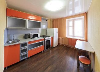 Продаю 2-ком. квартиру, 46.6 м2, Курган, улица Гоголя, 151, жилой район Центральный