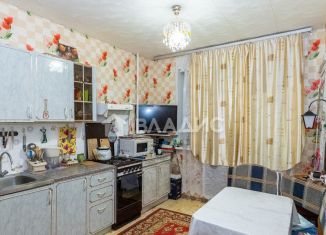 Продается 3-ком. квартира, 62.5 м2, Ковров, Сосновая улица, 41