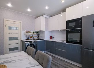 Продам 2-ком. квартиру, 58 м2, Новосибирск, улица Адриена Лежена, 27/1