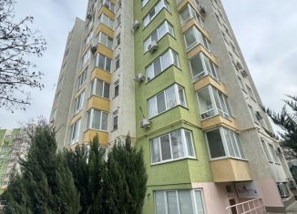 Продам 1-ком. квартиру, 50 м2, Симферополь, улица Тургенева, 13А