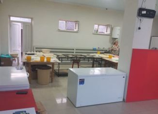 Продажа торговой площади, 100 м2, Урус-Мартан, улица Вахи Хасанова, 10