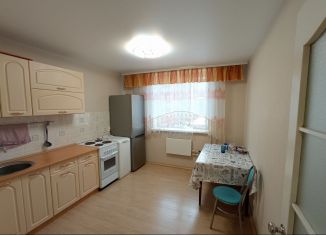 Сдается 1-ком. квартира, 40 м2, Екатеринбург, улица Бехтерева, 3, метро Машиностроителей