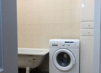 Трехкомнатная квартира на продажу, 58 м2, Балашов, улица 30 лет Победы, 168