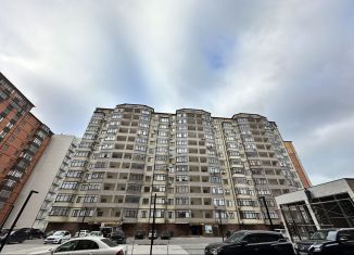 Продажа 1-ком. квартиры, 47 м2, Махачкала, улица Хаджи Булача, 14Б, ЖК Ак-Гёль
