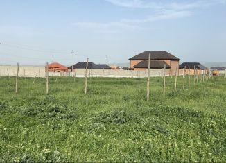 Земельный участок на продажу, 10 сот., село Толстой-Юрт, улица Гайрбекова