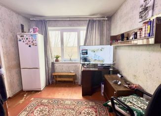 Продажа 2-комнатной квартиры, 45 м2, Мурманск, улица Адмирала Флота Лобова, 28