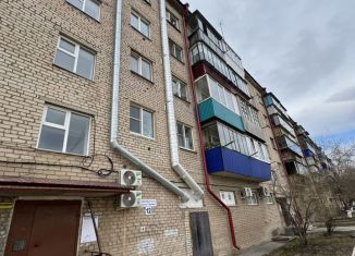 4-ком. квартира на продажу, 60.5 м2, Сибай, проспект Горняков, 12