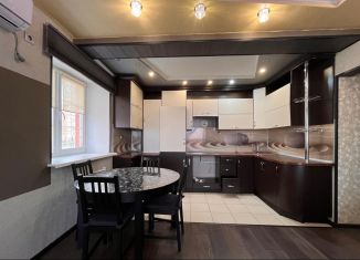 Продаю 2-комнатную квартиру, 45.7 м2, Ишимбай, улица Миниахмета Гайфуллина, 15А