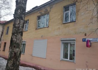 Продам 2-ком. квартиру, 45.3 м2, Кандалакша, Комсомольская улица, 11